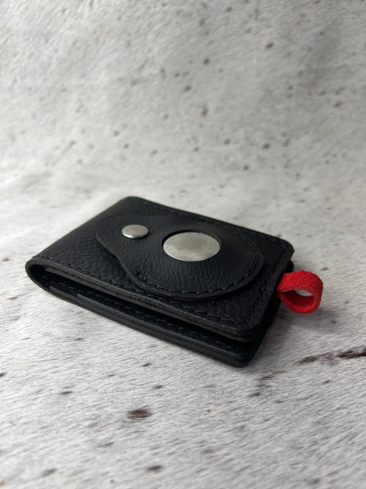 Max Handcrafted Leather Wallet with Air Tag Holder